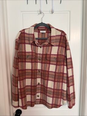 American Eagle Outfitters Cream and Rust Plaid Shacket